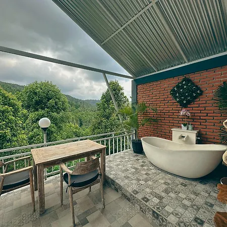 Moondock Luxury Camp Hotel Munduk  Exterior photo