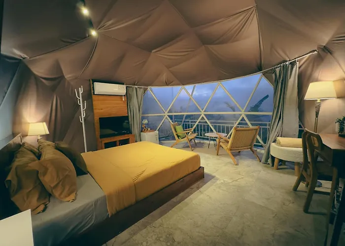 Moondock Luxury Camp